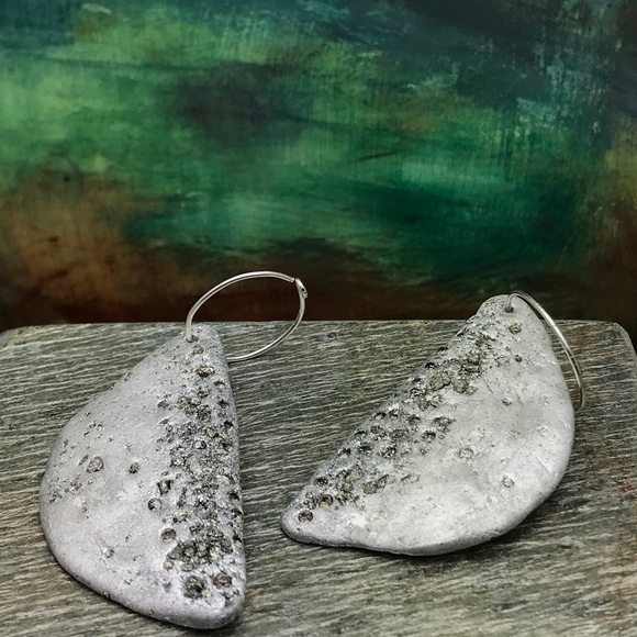 Matana organic formed silver Pyrite Druzy earrings - Picture 3 of 6